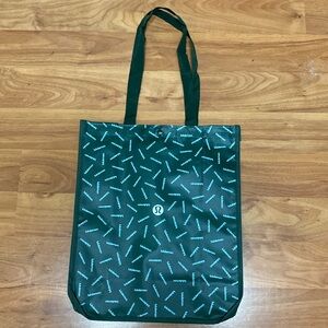 ❤️ Two brand new large lululemon holiday tote bags